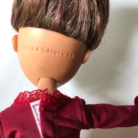 Bratz First Edition Yasmin Doll 2001 MGA Entertainment Long Hair Red Shirt - Picture 2 of 9